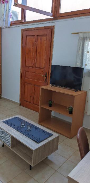 Apartment With Laundry Near Beach And Park - 2 Min Walk Daratsos Zewnętrze zdjęcie